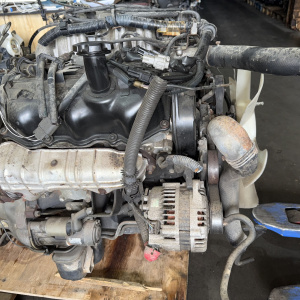 Двигатель Nissan VG33-366695 Terrano R50