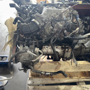 Двигатель Nissan VG33-366695 Terrano R50