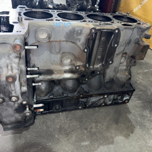 Двигатель Mitsubishi 4P10-D26905 TURBO БЛОК С ЗАДИРАМИ Canter FEA5