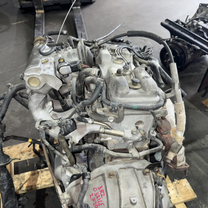 Двигатель Toyota 3RZ-1635582 ТРАМБЛЕРНЫЙ , БЕЗ НАВЕСНОГО Hiace Regius RCH41