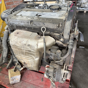 Двигатель Mitsubishi 4G63-RH0524 2WD/4WD m/t 2 вальн DOHC Chariot/RVR N23