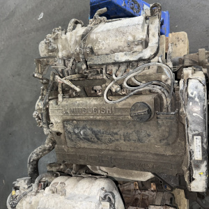 Двигатель Mitsubishi 4G63-PK8807 2WD/4WD 2 вальн DOHC Chariot/RVR N23
