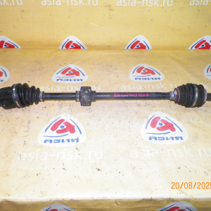 Привод Toyota NHP10 Aqua перед, прав