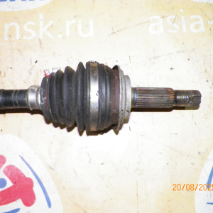 Привод Toyota NHP10 Aqua перед, прав