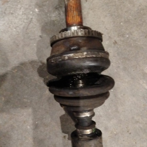 Привод Nissan QP11/WQP11/QU14 Bluebird/Primera/Primera Camino QG18 перед, лев 2WD a/t кор ABS (QG18) дефект пыльника