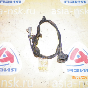 Датчик ABS Toyota Land Cruiser Prado KDJ90/KDJ95/KZJ90/KZJ95/RZJ90/RZJ95/VZJ90/VZJ95 перед, прав 4WD Целый с фишкой.