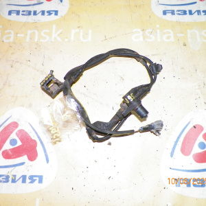 Датчик ABS Toyota Land Cruiser Prado KDJ90/KDJ95/KZJ90/KZJ95/RZJ90/RZJ95/VZJ90/VZJ95 перед, прав 4WD Целый с фишкой.