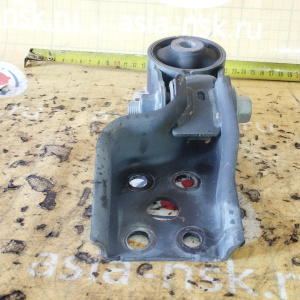 Подушка двигателя Toyota 1NZ-FXE Corolla Fielder NKE165/NHP10 зад низ две части на балку и кпп R ( A2 / 8165H 010 ) 12363-21160 + ( A3 / 12363-33020 )