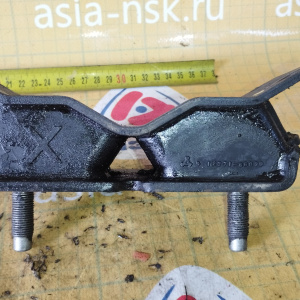 Подушка двигателя Toyota 1FZ Land Cruiser FZJ80 a/t зад. R 12371-66030