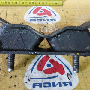 Подушка двигателя Toyota 1FZ Land Cruiser FZJ80 a/t зад. R 12371-66030
