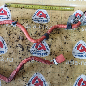 Коса ДВС/ Высоковольтный провод Toyota 1NZ-FXE Corolla Fielder/Aqua NKE165/NHP10/NHP130/NHP160 с инвертора на кондиционер 82122-52070