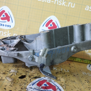 Крепление компрессора кондиционера Mitsubishi 4P10 Canter FEB 126224 / 504371326