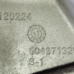 Крепление компрессора кондиционера Mitsubishi 4P10 Canter FEB 126224 / 504371326