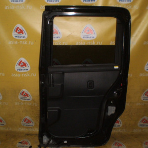 Дверь боковая Toyota Tank M900A '2016-2020 зад, прав (в сборе)