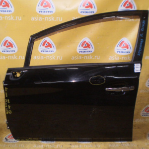 Дверь боковая TOYOTA Prius ZVW30 '2009-2015 перед, лев Дефект (цена за голое железо)