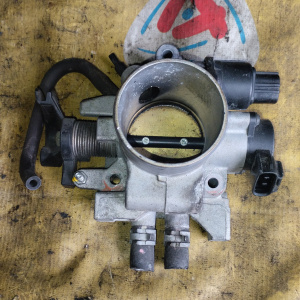 Заслонка дроссельная Toyota 3SZVE Lite Ace S412M 22210-BZ111