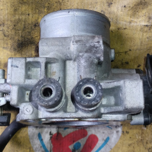 Заслонка дроссельная Toyota 3SZVE Lite Ace S412M 22210-BZ111
