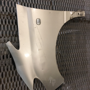 Крыло TOYOTA Estima MCR40 перед, лев Aeros дефект