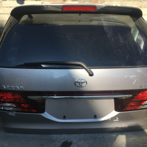 Дверь задняя TOYOTA Estima MCR40 '2003-2006 AERAS вст.28-170 (спойлер) дефект спойлера