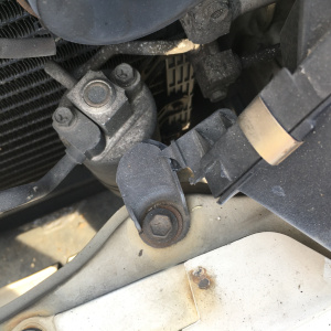 Ноускат Toyota Mark II GX90 '1992-1993 a/t дефект крепления фар с.22-222, ф.22-219