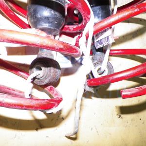 Стойка Toyota QNC20 bB перед, прав ТЮНИНГ, Регулируемые. Производитель RSR. Пружины RSR TI2000. Продаются комплектом. FR+FL+RR+RL. BLACK*I (BKT51OMF)