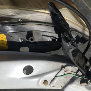 Ноускат Mitsubishi Outlander CW5W дефект крепления R фары ф. P5585 ксенон
