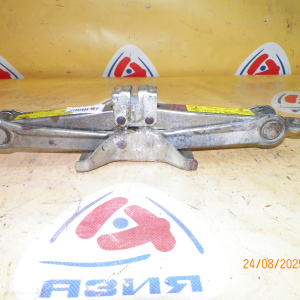 Домкрат Nissan Note/Cube/March E11/Z11/K12/C11 (54) 700 кг.