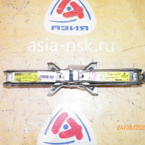 Домкрат Nissan Note/Cube/March E11/Z11/K12/C11 (54) 700 кг.