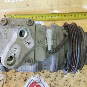 Компрессор кондиционера Toyota 3RZ Granvia RCH11 447200-4384