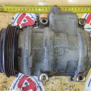 Компрессор кондиционера Toyota 3RZ Granvia RCH11 447200-4384