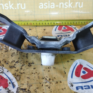 Подушка двигателя Toyota/Lexus 3UR Land Cruiser#LX570 URJ200 4WD a/t зад R 12371-38060