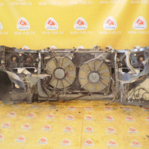 Ноускат Toyota Highlander MCU28 '2003-2007 a/t Дефект бампера Дефект R фары ф.48-60