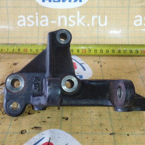 Крепление генератора Toyota 3S-FSE Corona Premio ST210/SV50 чугун., верхний 12511-74140