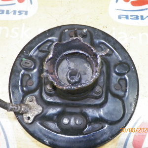 Ступица Toyota QNC20/QNC21 bB зад, прав 2WD ABS. Барабанные тормоза. В сборе. Дефект датчика ABS. 42410-B1030.42431-B1020
