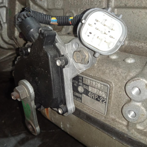 АКПП Land Rover Discovery 94D 4.0L V8 4AT 4WD ZF 4HP22 без раздатки TGD101360 LT/L318 '2004