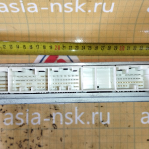 Компьютер ДВС Toyota Sienta 89666-52390 1NZ-FE NCP81 2WD разъёмы компьютера в 4 ряда