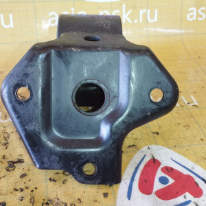 Подушка двигателя Nissan QG18 AD/Wingroad/Sunny WHNY11/B15 4WD зад. ДЕФЕКТ R 11211-AD200 / 11320WD101
