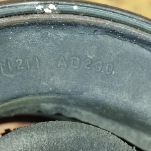 Подушка двигателя Nissan QG18 AD/Wingroad/Sunny WHNY11/B15 4WD зад. ДЕФЕКТ R 11211-AD200 / 11320WD101