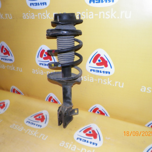 Стойка SUBARU SF5 Forester перед, лев Трещины на опоре.