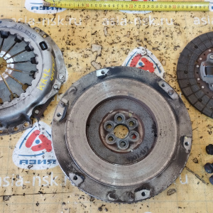 Маховик TOYOTA 7K-E Lite Ace Noah/Town Ace Noah KR42 m/t ПРОБЕГ 44 т.км. + корзина ( диаметр диска 212 мм. ) 13405-09010