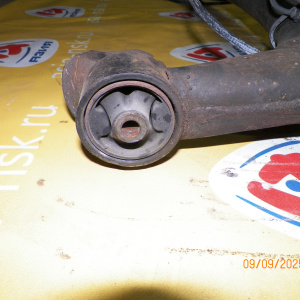 Балка TOYOTA ZZE136 Voltz 2WD ABS.Барабанные тормоза. В сборе с тросами ручника. R