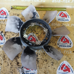 Крыльчатка Toyota 2L-TE Mark II LX90/LX100 ДЕФЕКТ диаметр 410 мм., диаметр по центрам болтов 136 мм. 16361-70030