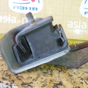 Подушка двигателя Toyota 5K/7K Lite Ace Noah KR42 перед, лев 12362-13031 / 12362-13020 / 12362-13040