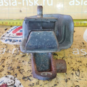 Подушка двигателя Toyota 5K/7K Lite Ace Noah KR42 перед, лев 12362-13031 / 12362-13020 / 12362-13040