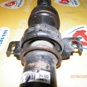 Кардан Toyota NZE144/ZRE144/AZE144 Corolla Fielder R Из трёх частей. Дефект пыльника на гранате.