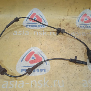 Датчик ABS Land Rover Freelander LR2/L359 R L=R LR001057 '2007