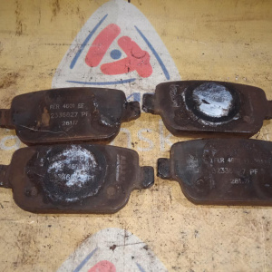 Колодки тормозные Land Rover Freelander LR2/L359 B6324S '2007 Комплект R LR003655