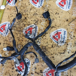 Коса ДВС Mazda ZL Familia BJ5W-317076 4WD a/t ДЕФЕКТ + компьютер ZL0418881D / E2T88372H2 B30T67020B