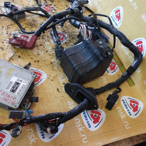 Коса ДВС Toyota 4A-FE Corona AT190 2WD a/t A245E с датчиками спид. 3 конт.,+ компьютер 89661-2D060 трамб. 6+2 к. + блок предохранителей 82121-2L080