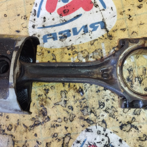 Шатун Daihatsu/Toyota EJ Storia#Duet M100A диаметр 18/43 мм. длина 92 мм. 13201-87209 / 13201-B2040